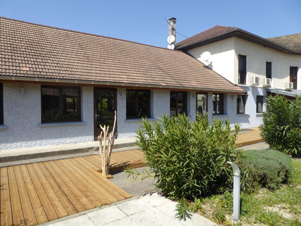 Auberge De La Paillere Lavours Bagian luar foto