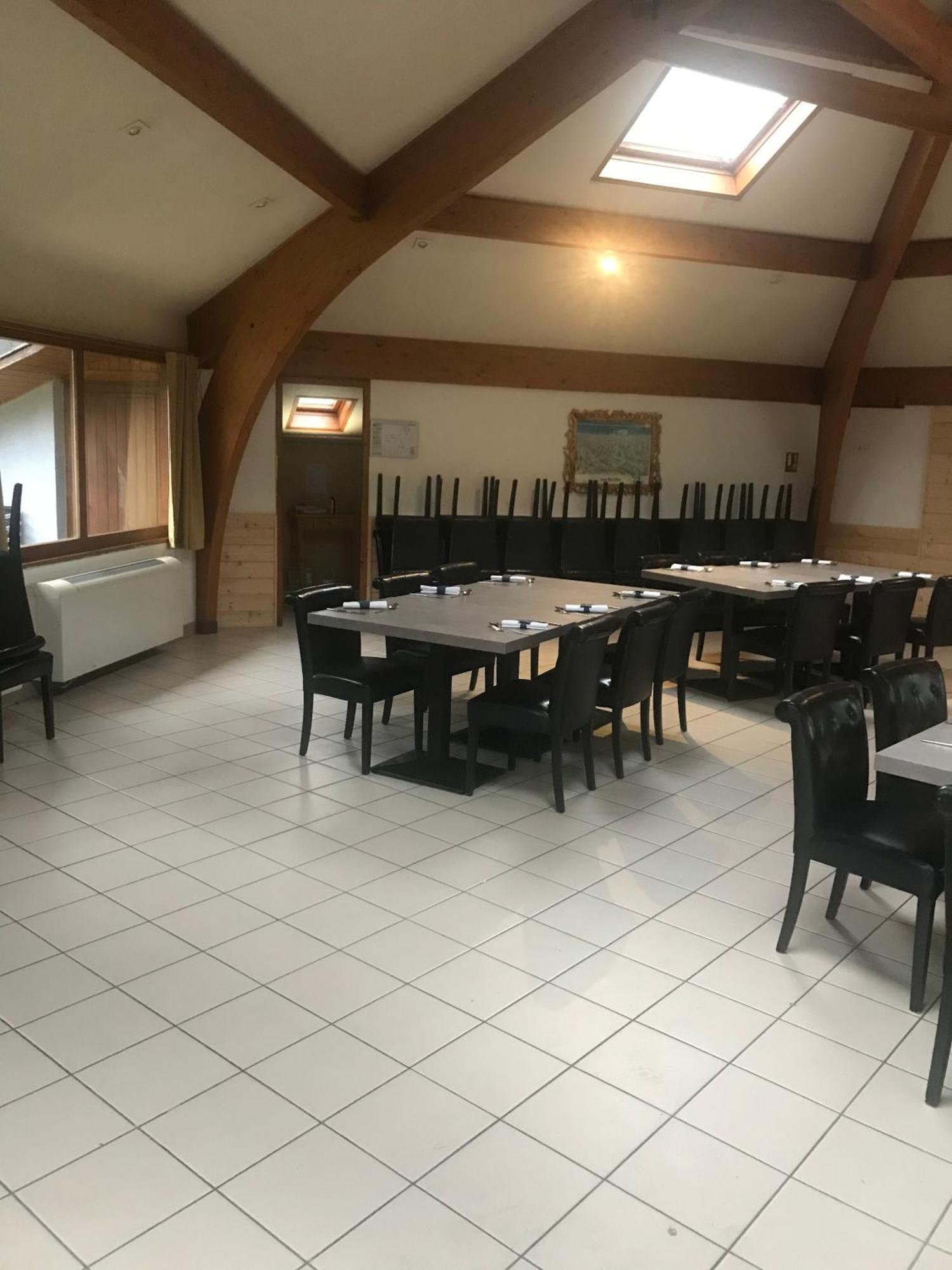 Auberge De La Paillere Lavours Bagian luar foto